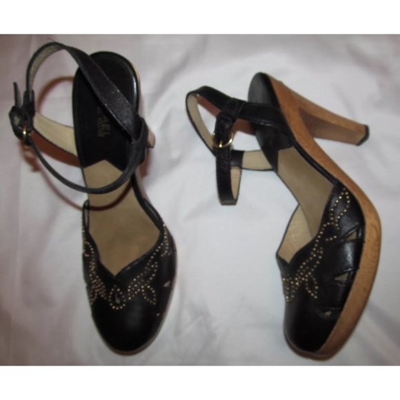 MK studded perforated ankle strap wood wedge shoes - Picture 2 of 7